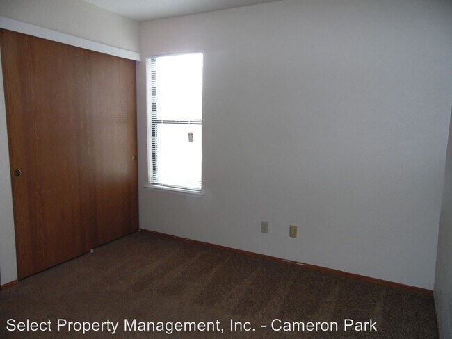 Building Photo - 2720 La Crescenta Dr