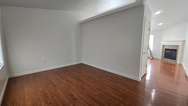 Foto del edificio - 6911 Hunter Dawn Way