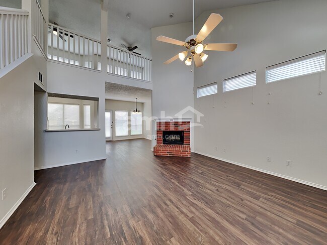 Building Photo - 3222 Blue Jay Lane