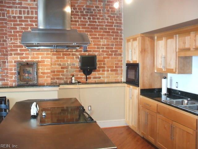 Building Photo - 435 Monticello Ave