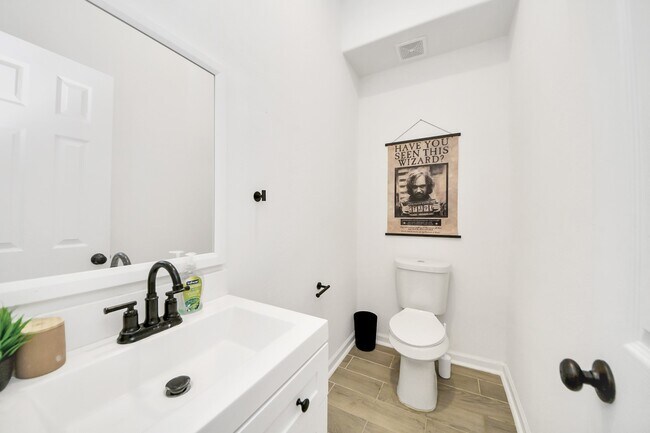 Foto del edificio - 4613 Ireland St