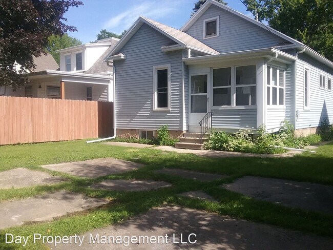 Building Photo - 2 br, 1 bath House - 1015 W Harris St.
