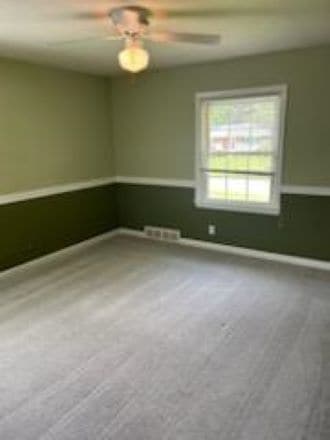 Building Photo - 121 Wildwood Ln