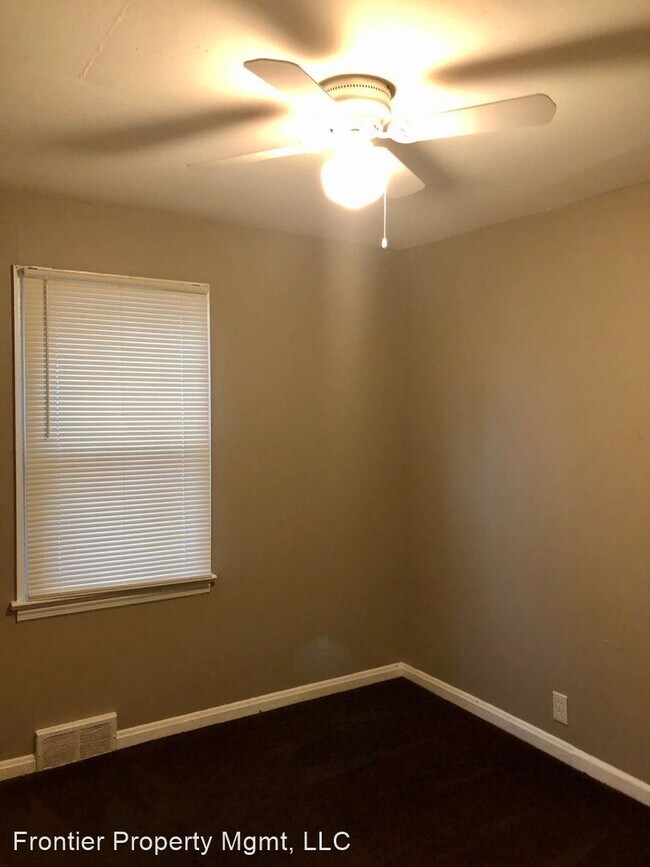 Foto del edificio - 4 br, 1 bath House - 7463 Sharon Dr