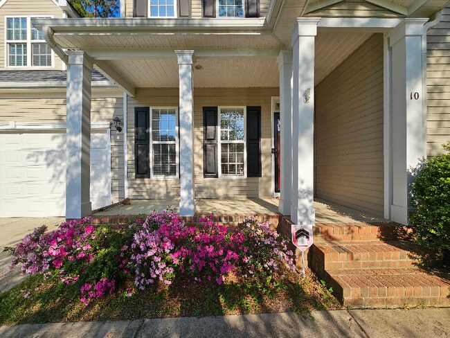 Building Photo - 10 Highgrove Ln