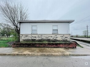 Building Photo - 925 W Willard St