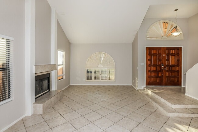 Building Photo - 6934 W Kristal Way