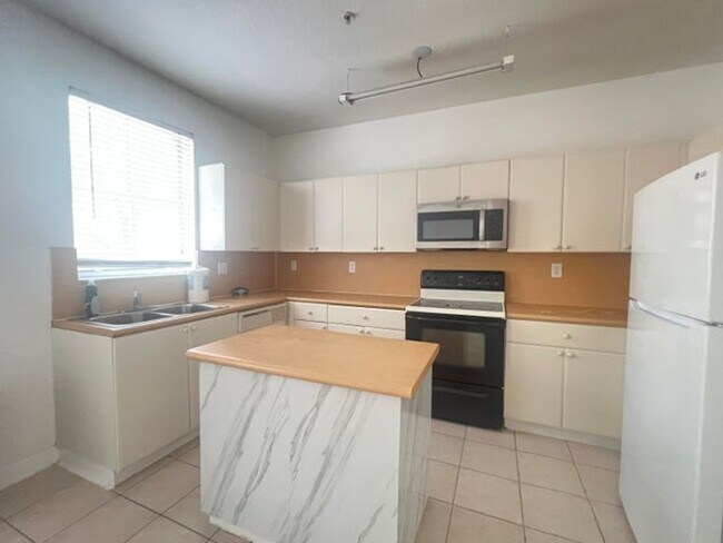 Foto del edificio - 3804 Shoma Dr