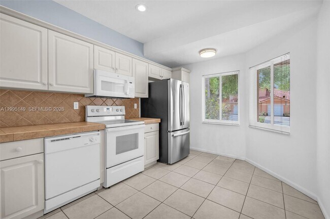 Foto del edificio - 12675 NW 56th Dr