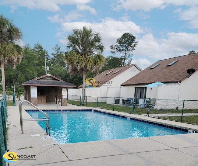 Foto del edificio - 329 Marion Oaks Blvd