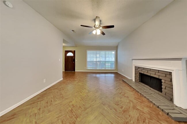Building Photo - 22722 Brafferton Ln