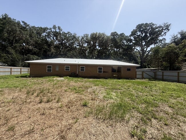 Building Photo - 117 Thornton Ln