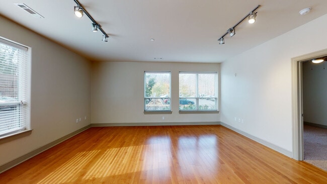 Interior Photo - Charles River Landing