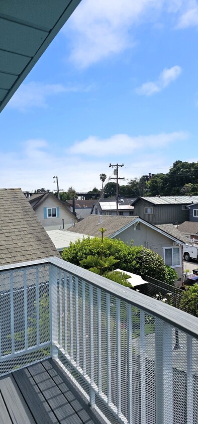 Foto principal - Stunning 2+-bedroom Capitola Home with a b...