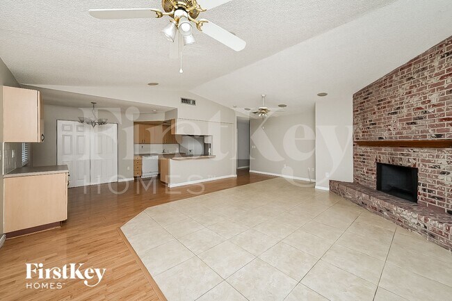 Foto del edificio - 6222 Palmview Ct