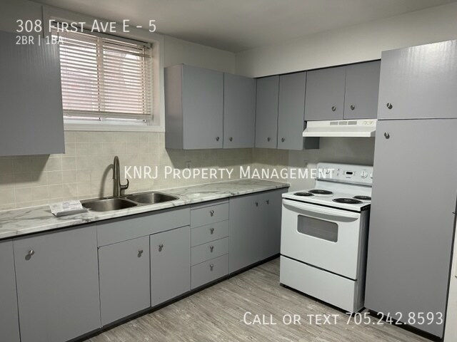 Photo du bâtiment - Two Bedroom Basement Apartment