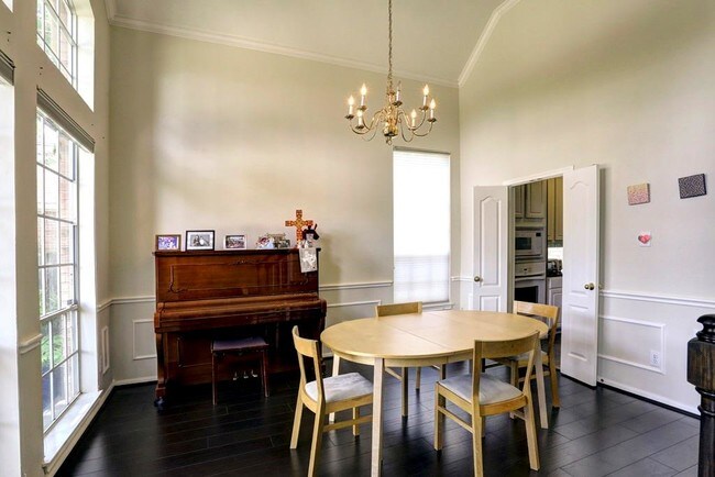 Foto del edificio - 18042 Somerset Knolls Ct