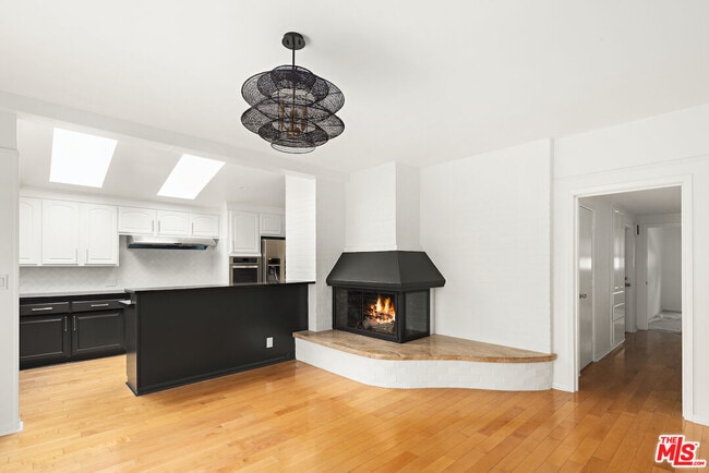 Building Photo - 117 Ocean Way