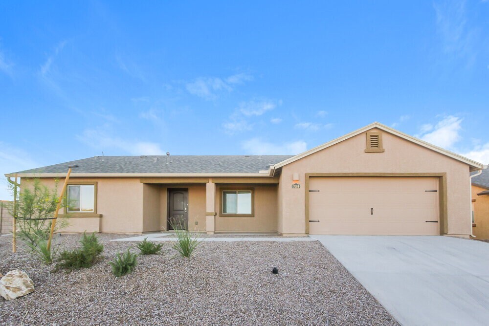 Foto principal - 7084 S Victor Dr