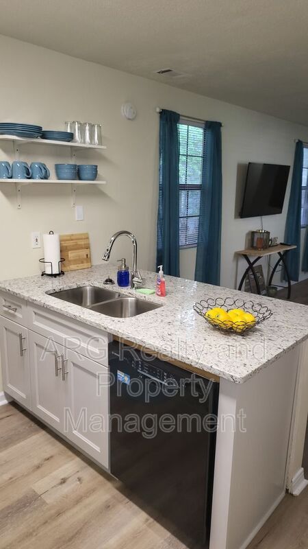 Foto del edificio - 1027 Hampton St NW