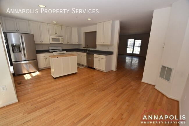 Building Photo - 1402 Peregrine Path