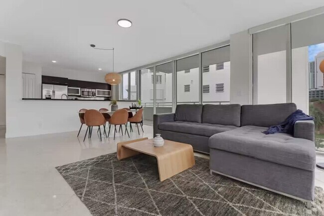 Foto del edificio - 225 179th Dr