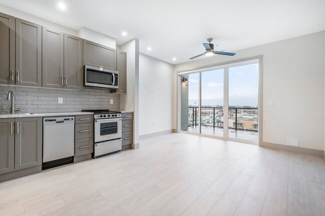 Building Photo - 45551-45551 Knight Rd