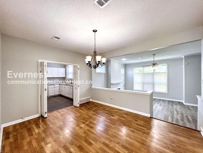 Building Photo - 5058 Pheasant Run Ln