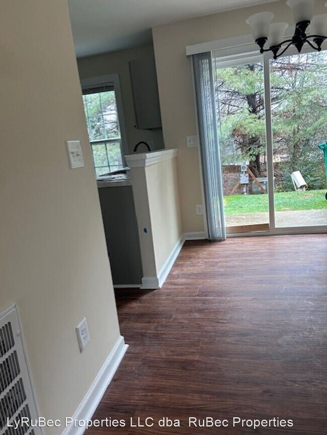 Building Photo - 2 br, 1.5 bath House - 6203 Windsor Gate Ln