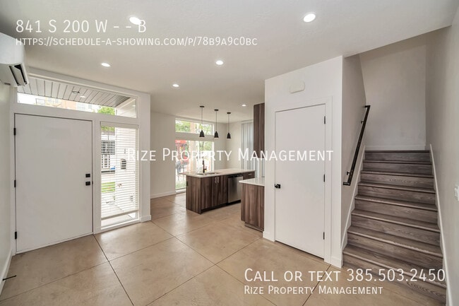 Building Photo - 841 S 200 W