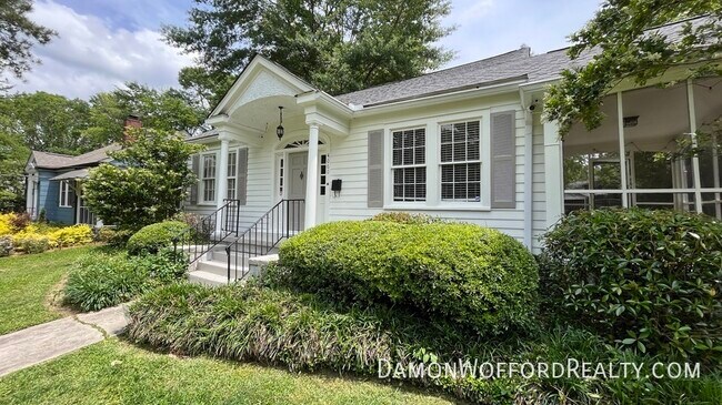 Building Photo - 4060 Pine Hill Dr