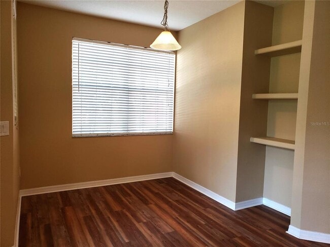 Building Photo - 3658 Oakdale Cir