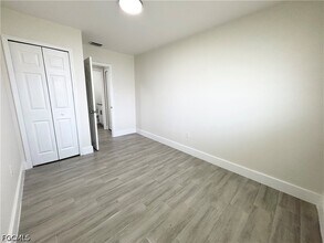 Building Photo - 559 Wood Ave