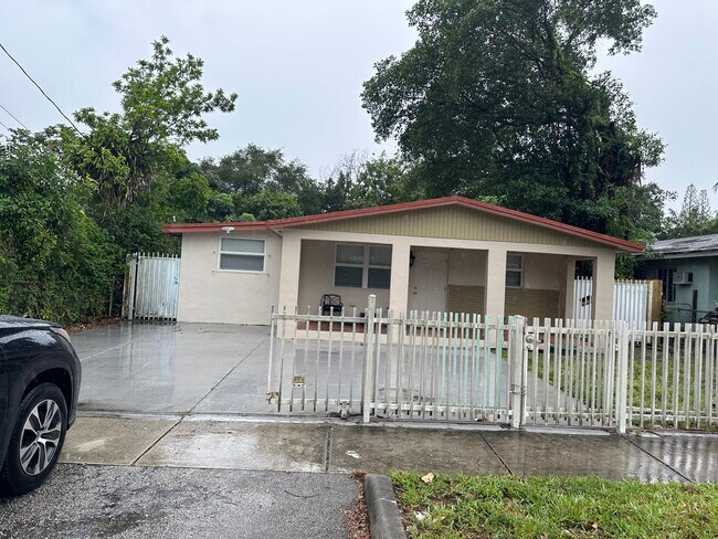 Photo - 180 NE 169th St House