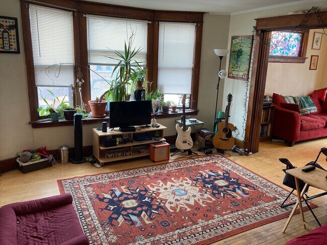 Foto del edificio - 601 E Burleigh St