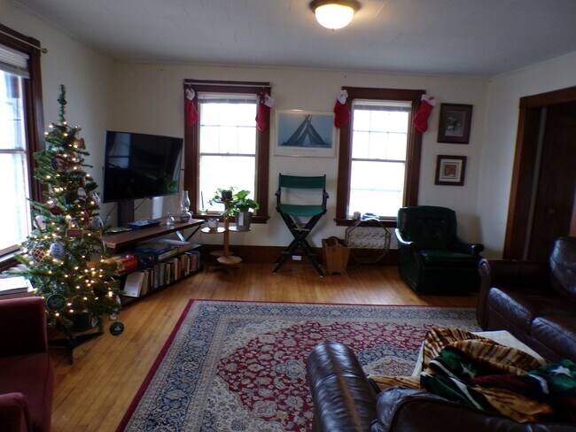 Foto del edificio - 19 Oak St