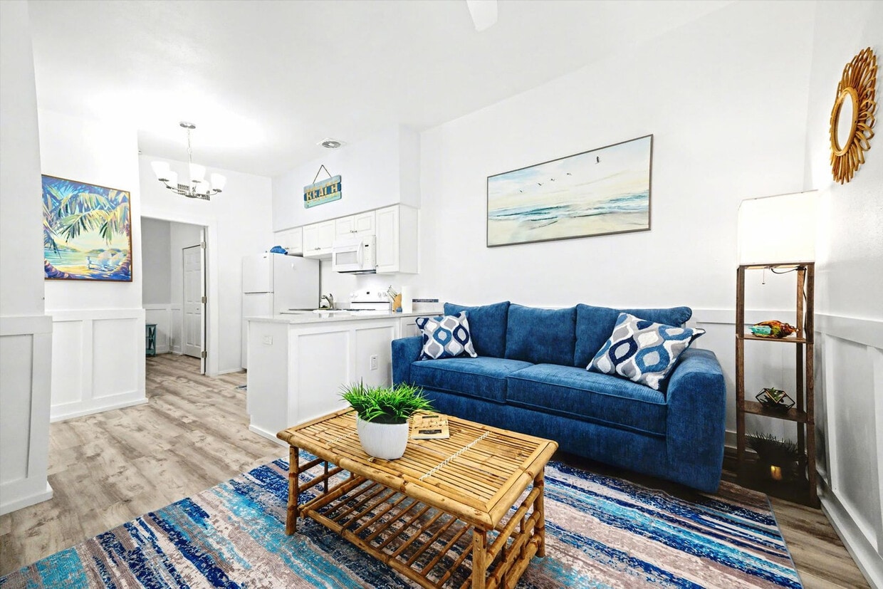 Foto principal - 711 E Gulf Blvd