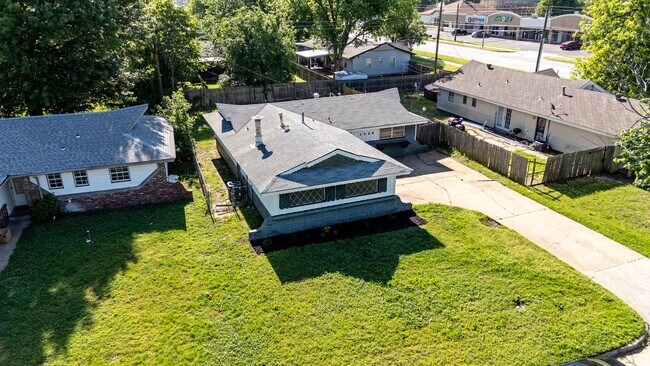 Building Photo - 4 Bedroom Rent to Own Home Available!