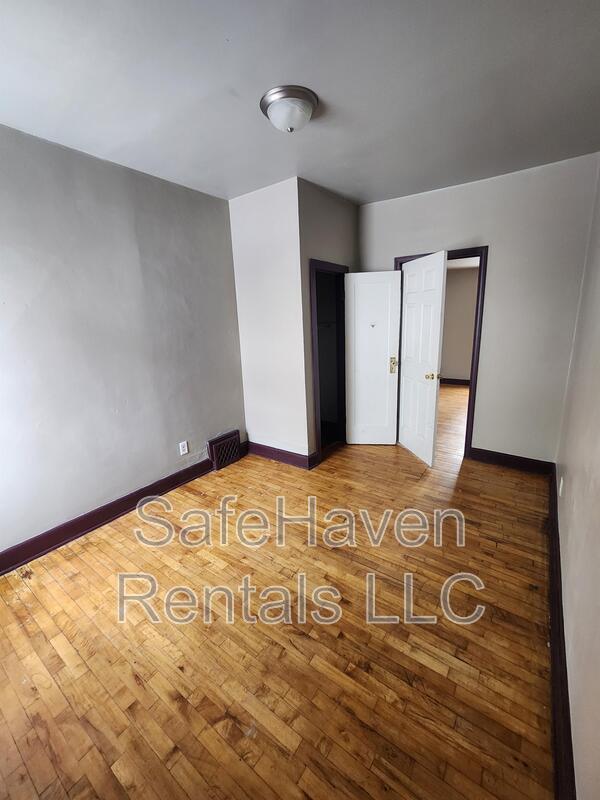 Building Photo - 1115 N Richmond St