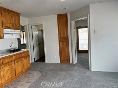 Foto del edificio - 6818 Kittyhawk Ave