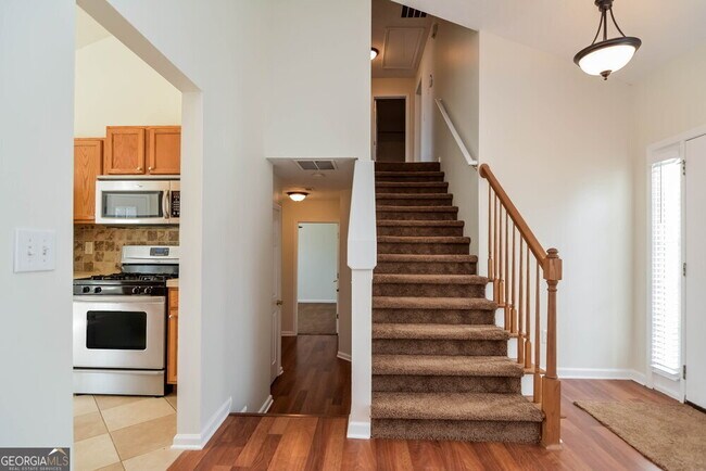 Foto del edificio - 2770 Lake Park Ridge W