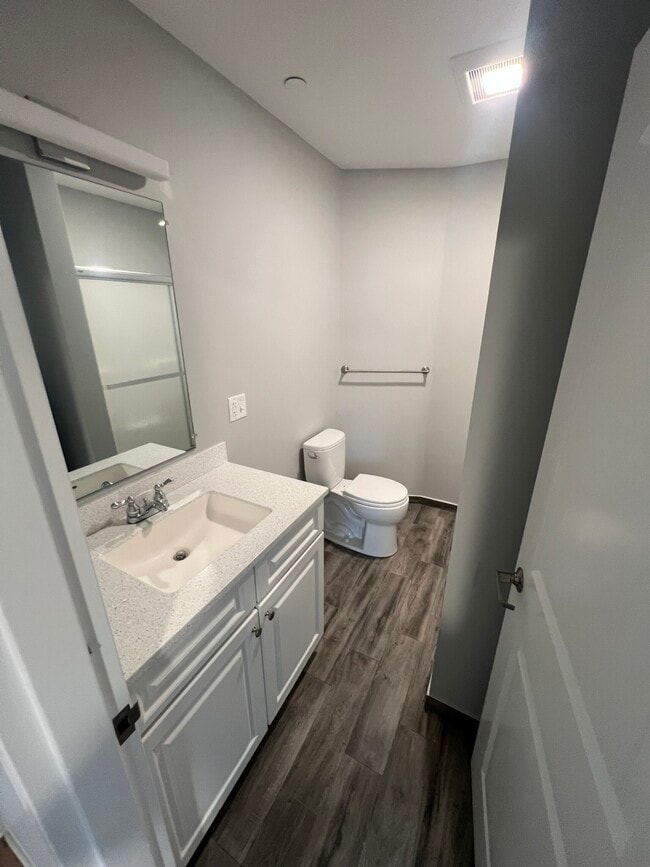 Building Photo - 12 Florence St