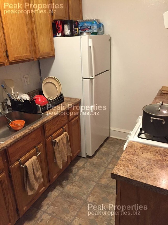 Building Photo - 1639 Ridge Ave