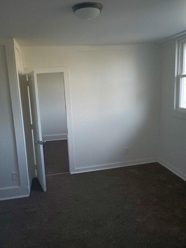 Foto del edificio - 1319 W Kilgore Ave