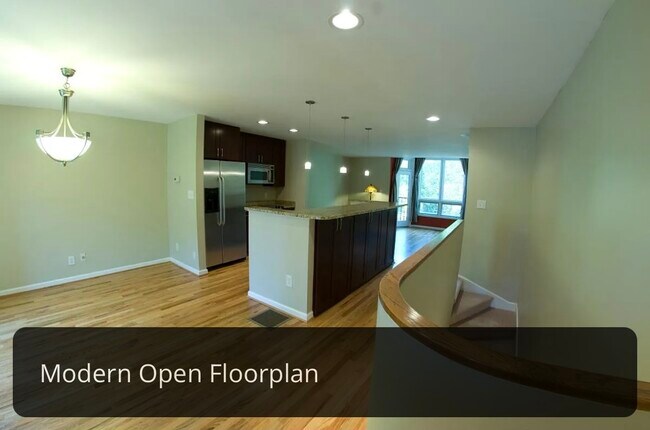 Photo - 328 W 6th St Townhome