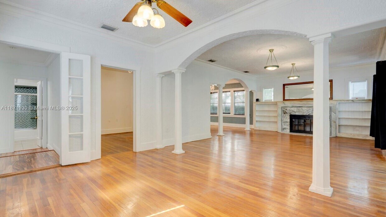 Foto principal - 1676 SW 11th St