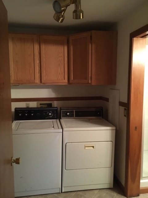 washer / dryer - 9 Maple Ave