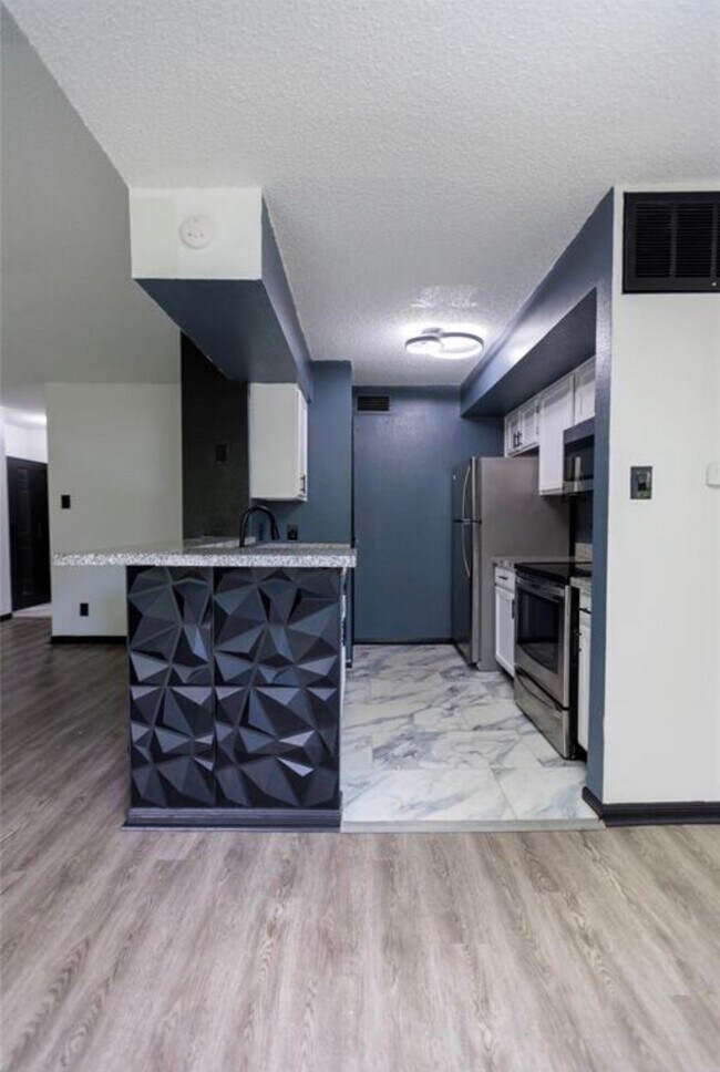 Foto del edificio - 2120 El Paseo St