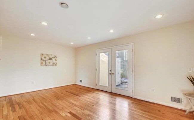 Building Photo - 2 Prairie Rose Ct