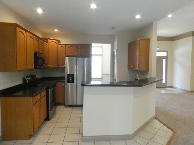 Foto del edificio - 3 Bedroom House in Mill Creek Manor